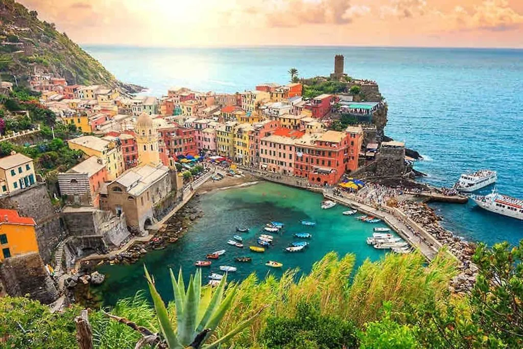 Monaco # Menton - 4 Persons - Hypercenter - Beach And Sun - Private Parking - Clim - Full Renovated - Fast Wifi 0*,  Francia