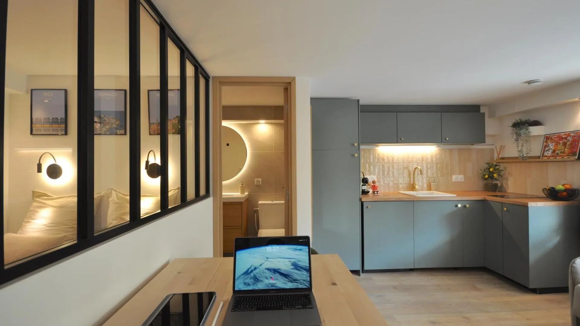 Apartment Monaco # Menton - 4 Persons - Hypercenter - Beach And Sun - Private Parking - Clim - Full Renovated - Fast Wifi France