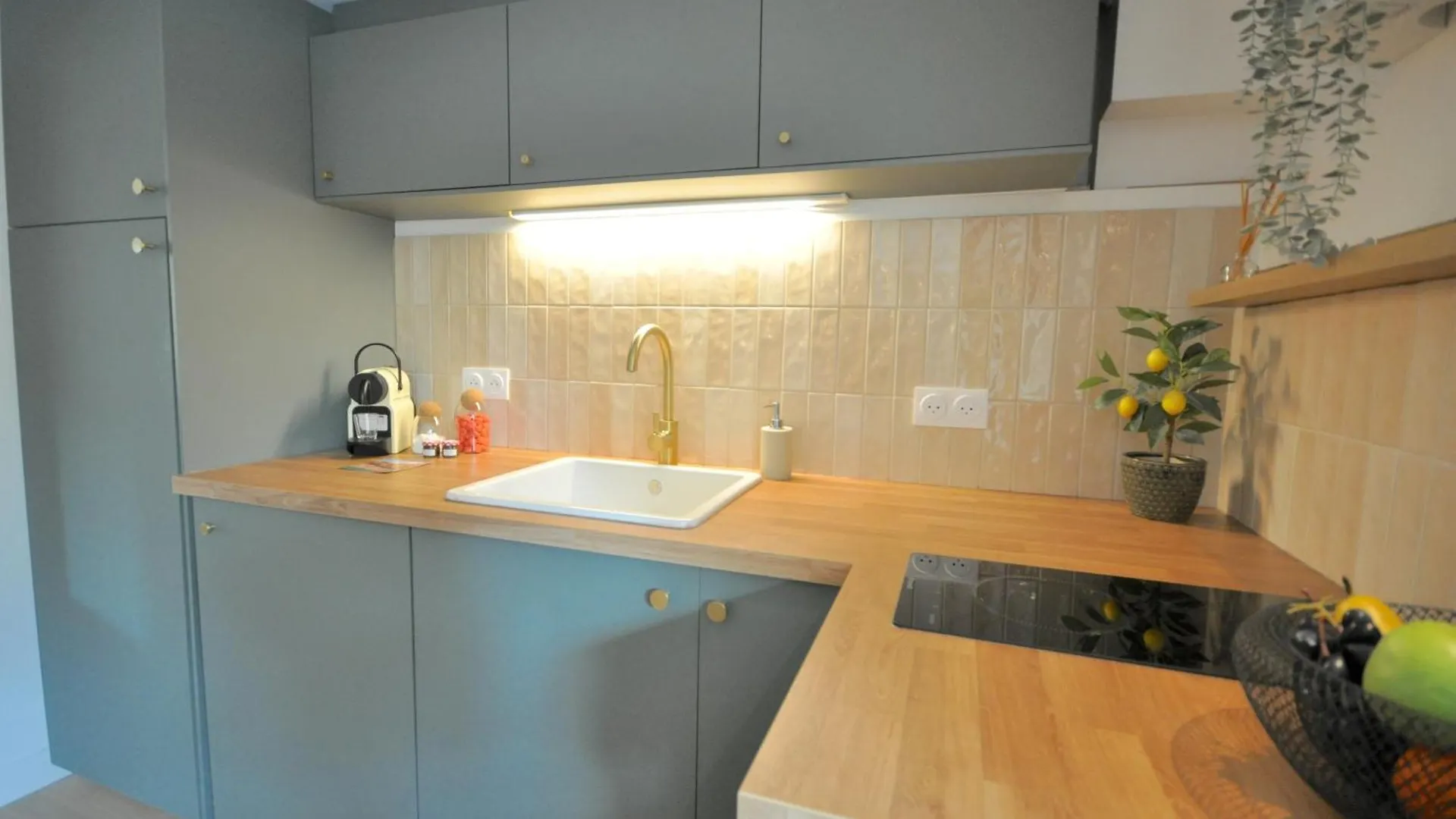 Apartment Monaco # Menton - 4 Persons - Hypercenter - Beach And Sun - Private Parking - Clim - Full Renovated - Fast Wifi