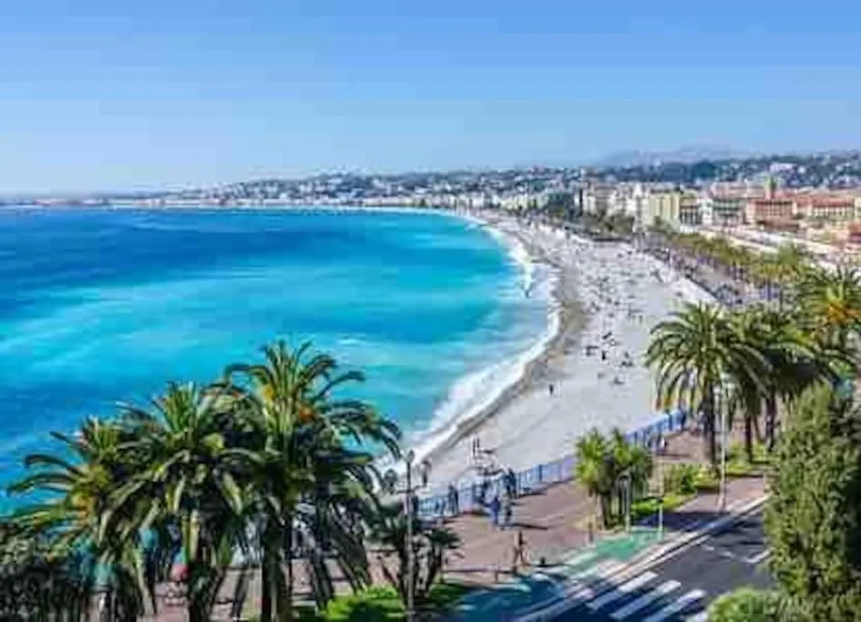 Monaco # Menton - 4 Persons - Hypercenter - Beach And Sun - Private Parking - Clim - Full Renovated - Fast Wifi Lägenhet
