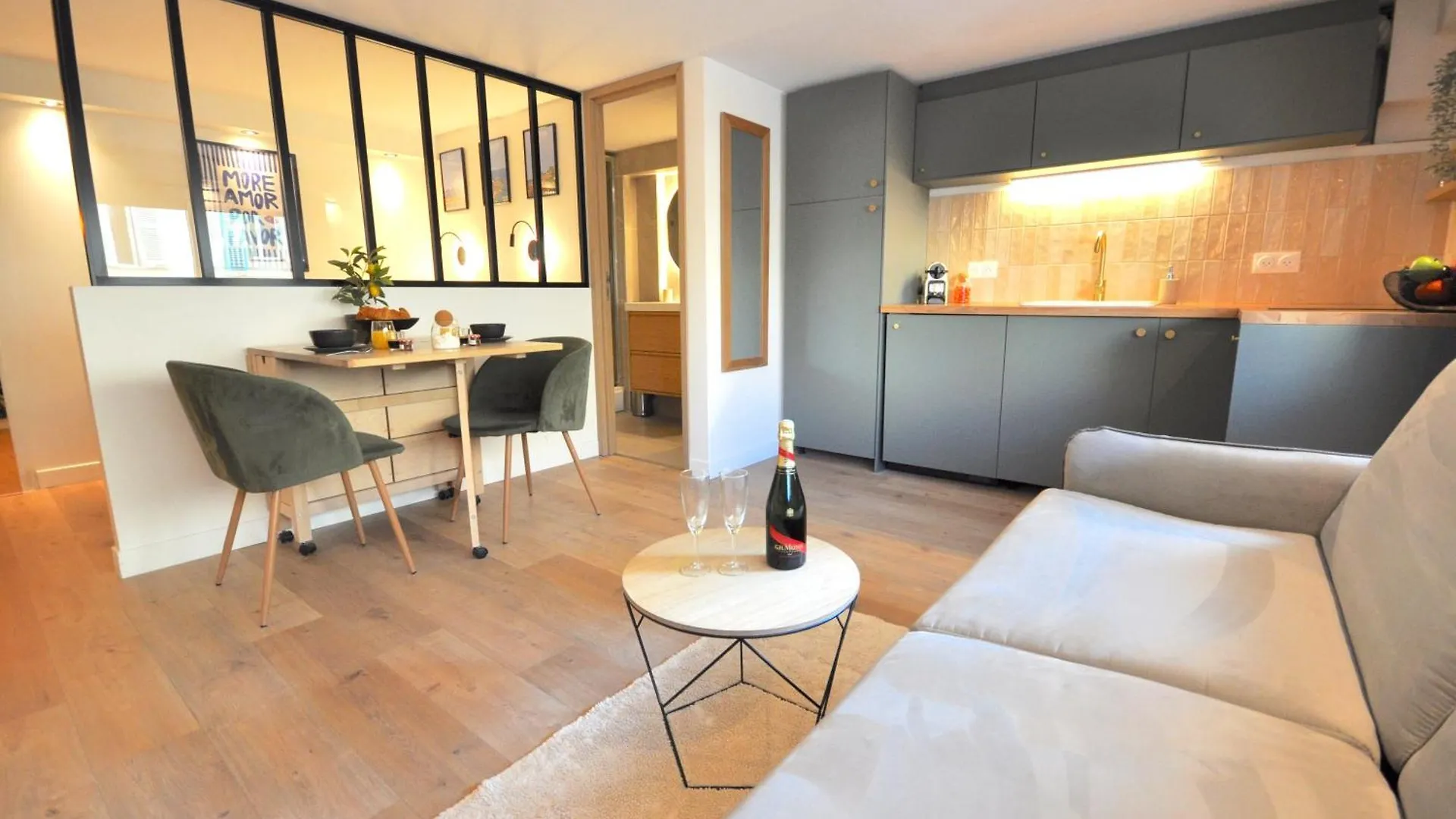 4 Personnes- Menton - Monaco - Plages - Neuf