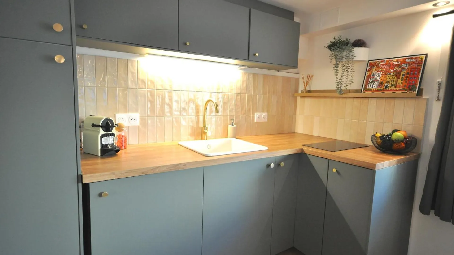 Monaco # Menton - 4 Persons - Hypercenter - Beach And Sun - Private Parking - Clim - Full Renovated - Fast Wifi Frankrike