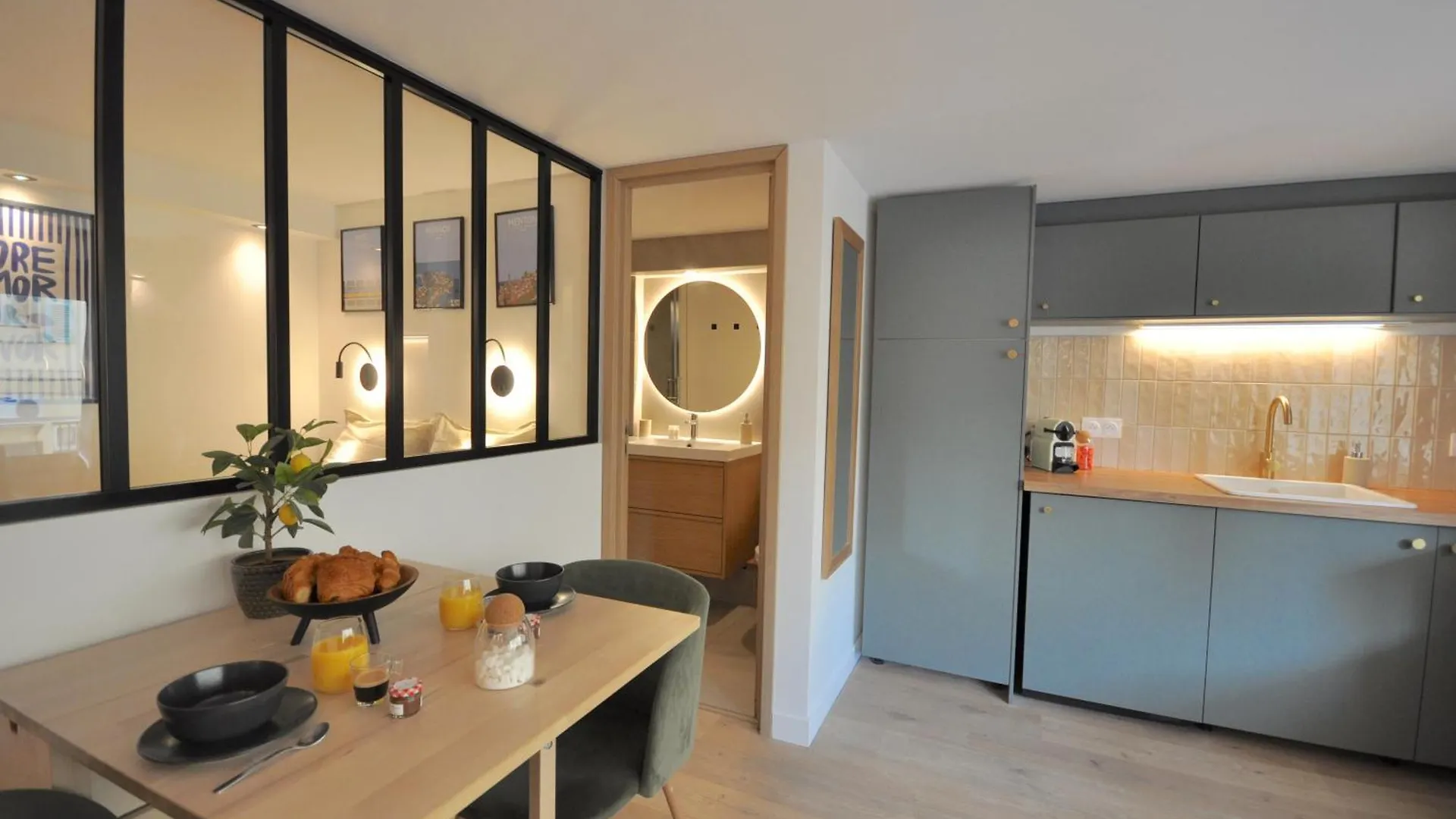 4 Personnes- Menton - Monaco - Plages - Neuf